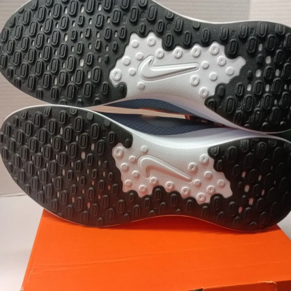 Nike Revolution 7 Shoes‎ Mens Size 10.5 Slate Metallic Silver
